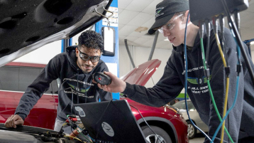 MassBay Automotive Technology Division Offers Essential Winter Tips for Vehicle and Driver Preparedness